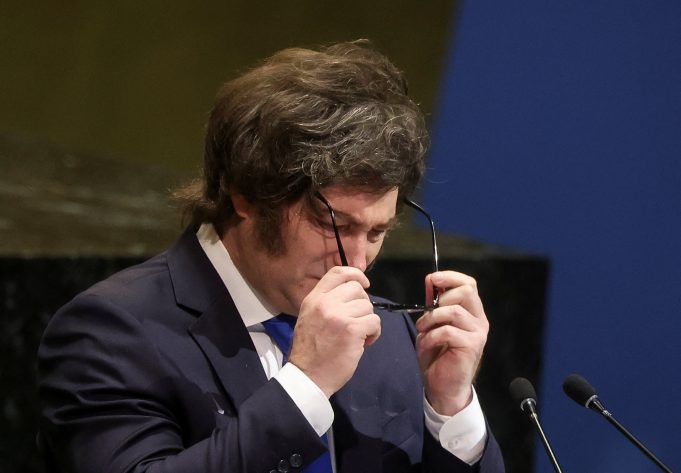 La confianza en el Gobierno cayó a su nivel más bajo desde el inicio del mandato, según el índice de la Universidad Di Tella