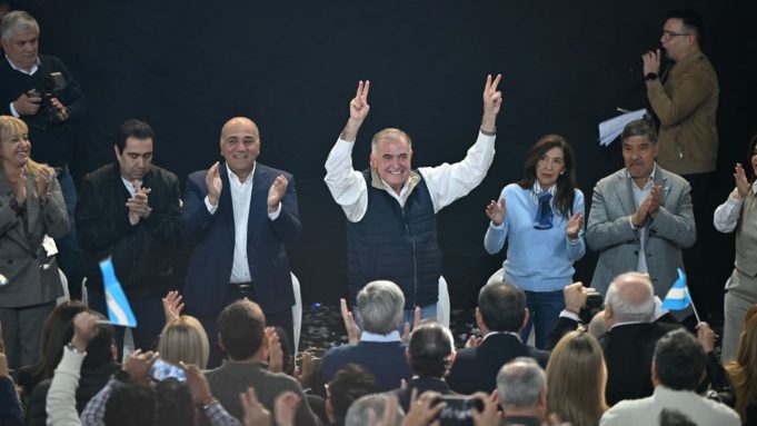 Osvaldo Jaldo se tomará licencia de sus funciones como Gobernador en Tucumán para liderar la campaña electoral