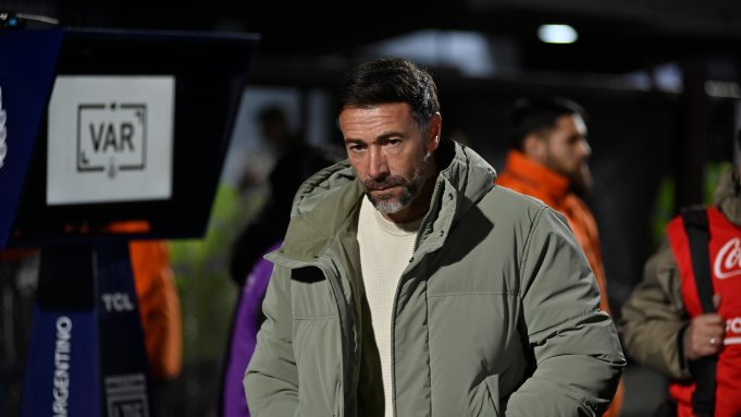 Cristian González dejó de ser el DT de Platense y ya son 25 los entrenadores de Primera División que dejaron su cargo en el año
