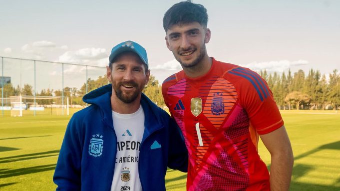 De encontrar club gracias a un video a ser el arquero titular de Argentina en el Mundial Sub 20: la increíble historia de Santino Barbi