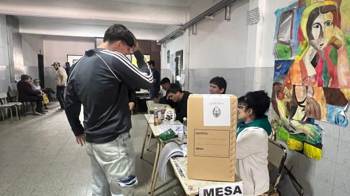 Elecciones 2025, en vivo: Jorge Taiana le respondió a Santilli y aceptó un debate de candidatos