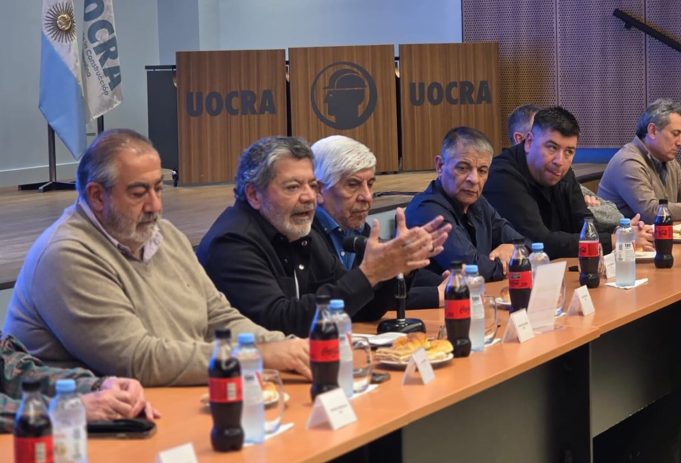 La CGT cree que la reforma laboral está en el medio de una pelea entre dos sectores del Gobierno y se prepara para dar pelea