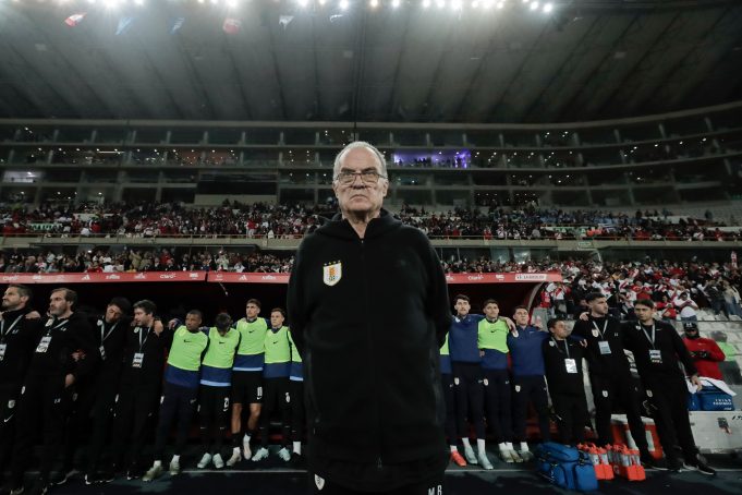 Marcelo Bielsa enumeró los 3 motivos que pueden llevar al fútbol a dejar de ser el deporte rey: “Tiene serios riesgos”