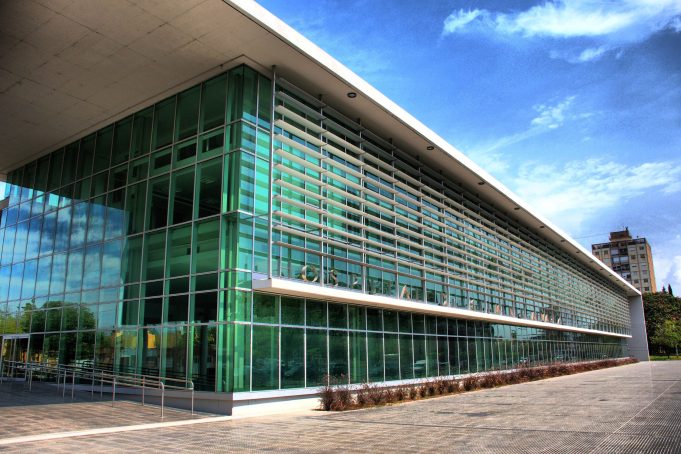 Realizaron un allanamiento clave por el ataque al hospital de Rosario, tras la detención de cuatro sospechosos
