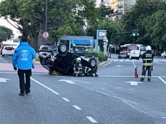 Choque múltiple y vuelco en Retiro: hay tres heridos, uno de gravedad