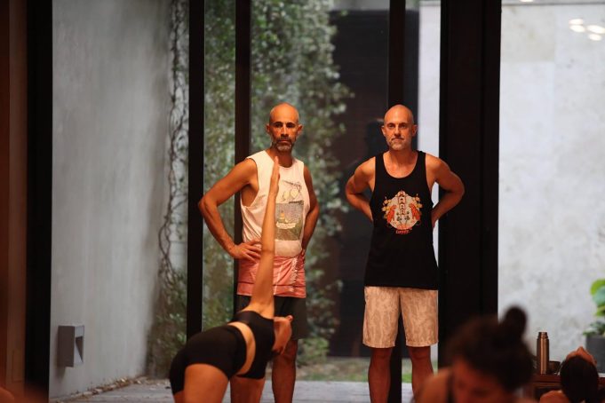 Dos referentes españoles del ashtanga yoga visitarán el país para dar un workshop en Palermo