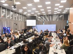 El Gobierno gana tiempo en el Congreso y mueve fichas en el delicado tablero de la interna y de los socios