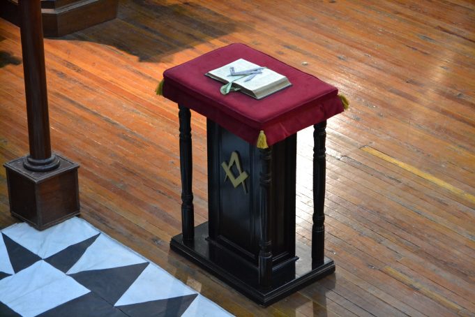 El Gran Maestre de la Masonería argentina reveló que Alfonsín y Perón pertenecían a esa logia