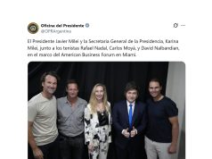 El saludo entre Javier Milei, Rafael Nadal, David Nalbandián y Carlos Moyá en el America Business Forum