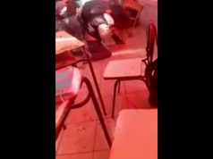 El video de un violento ataque en una escuela de Junín: entró al aula y golpeó con una cadena a una compañera de su hija