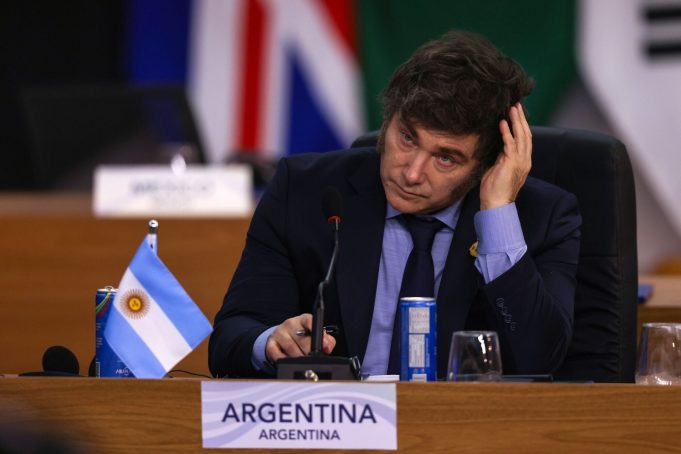 En línea con Estados Unidos, el Gobierno comunicó que no acompañó el documento final del G20 en Johannesburgo