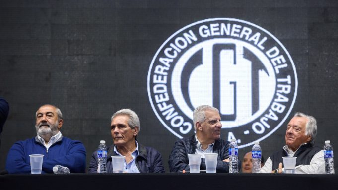 Frenéticos contactos para definir la nueva CGT: quiénes irían al triunvirato y qué reclaman los que están cerca de la ruptura