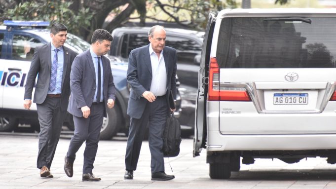 Guillermo Francos y Lisandro Catalán vuelven a Casa Rosada para una reunión de transición