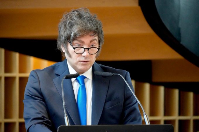 Hermetismo en el Gobierno por las reformas: posibles reuniones y las negociaciones para conseguir votos