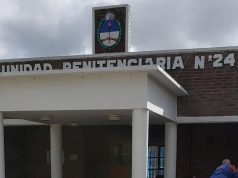 Investigan la violenta muerte de un cadete de la Policía en un penal de Florencio Varela: hay cinco penitenciarios detenidos