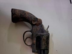 La Plata: golpearon y asaltaron a una pareja en su casa, intentaron huir y los detuvieron minutos después