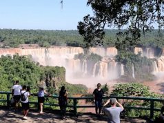Las Cataratas del Iguazú cumplieron un nuevo aniversario como Maravilla del Mundo y una multitud lo celebró