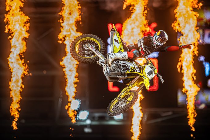 Las confesiones de la leyenda del Mundial de Supercross que correrá en Argentina: el accidente que casi le cuesta un brazo y su pasión por Messi