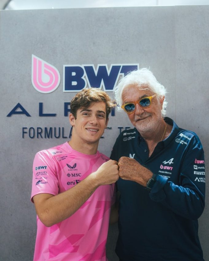 Los elogios de Briatore a Colapinto tras confirmarlo como titular para el 2026: “Tiene el potencial necesario para convertirse en un piloto de primer nivel”