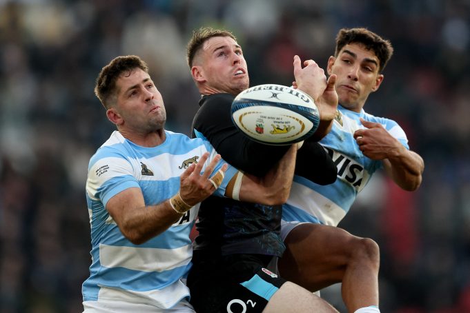 Los Pumas enfrentan a Inglaterra en el mítico Twickenham: hora, TV y formaciones