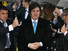 Milei apura la construcción de un nuevo oficialismo y debilita a un PJ roto por el trauma de la derrota