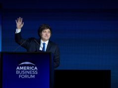 Milei llegó a New York para disertar frente a empresarios globales y agradecer el triunfo en los comicios ante la tumba del “Rebe de Lubavitch”