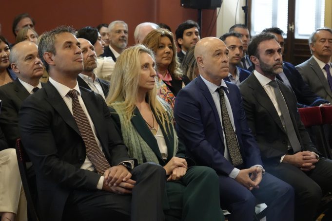 Primeros movimientos en el bloque libertario del Senado: el pedido de Javier Milei