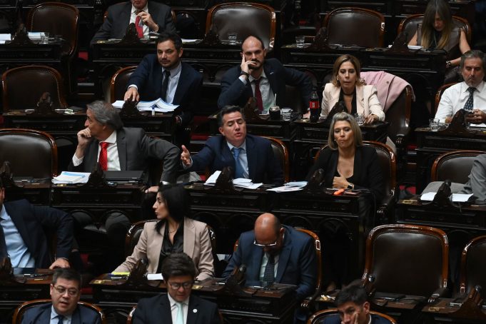 Rupturas, giros tácticos y nuevas alianzas: cómo se rearman los bloques en Diputados tras el avance libertario
