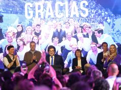 Tras los cambios en el Gabinete, Milei mantiene su mesa política e incorpora a Diego Santilli