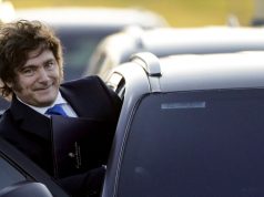 Tras su gira fugaz, Javier Milei vuelve a concentrarse en la política local: la jura de Santilli y la relación con el PRO